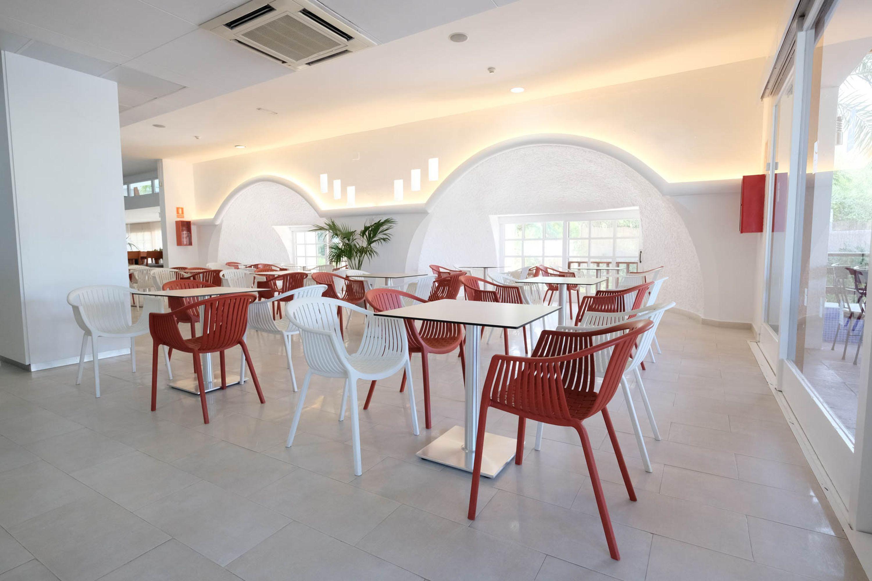 Azuline Hotel Bergantin San Antonio  Bagian luar foto