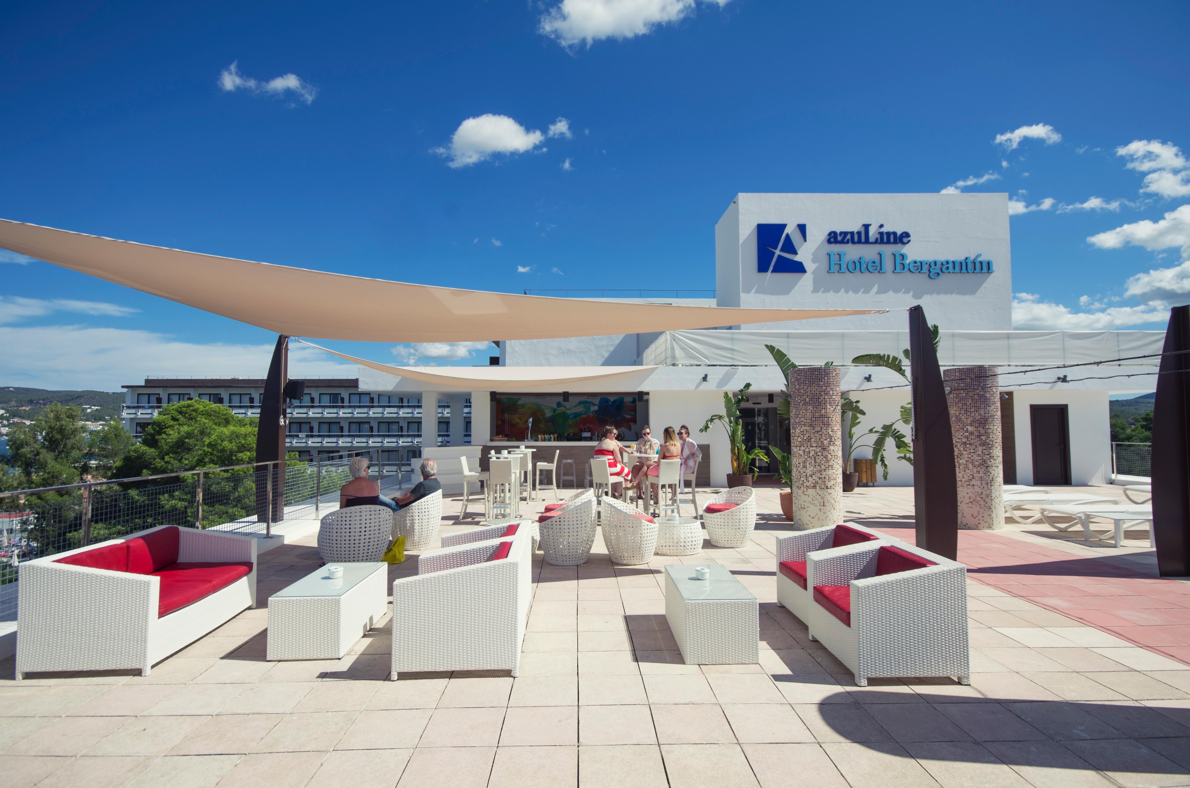 Azuline Hotel Bergantin San Antonio  Bagian luar foto