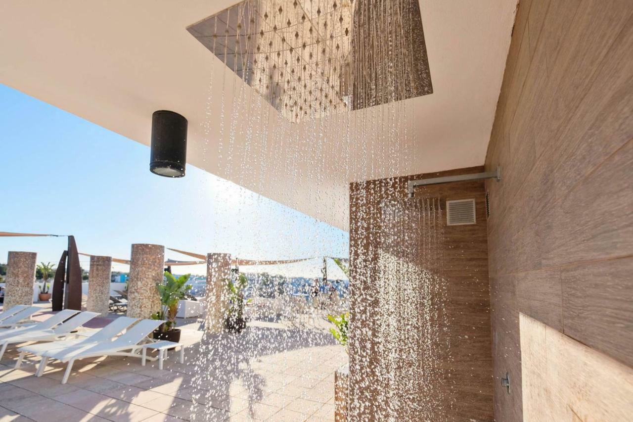 Azuline Hotel Bergantin San Antonio  Bagian luar foto