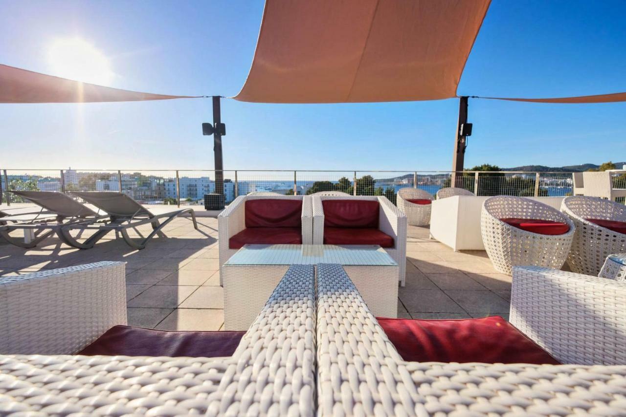 Azuline Hotel Bergantin San Antonio  Bagian luar foto